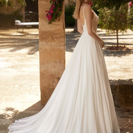 vestido de novia por atrás elsa colección bianca di sposa