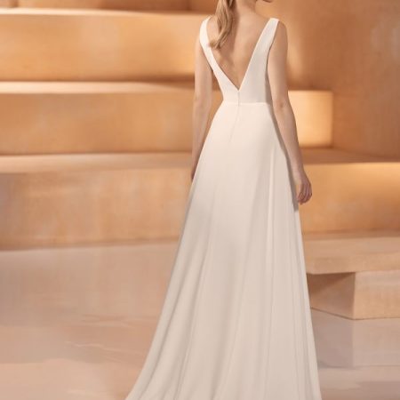 vestido de novia por atrás gobi colección bianca di sposa