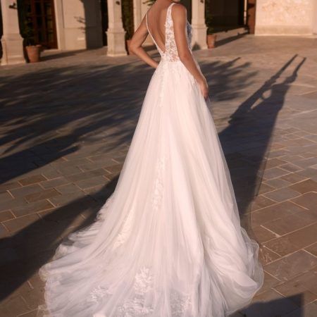 vestido de novia por atrás jasper colección bianca di sposa